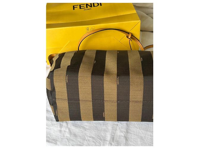 Bolso Fendi en excelentes condiciones, como nuevo Beige - vista 15