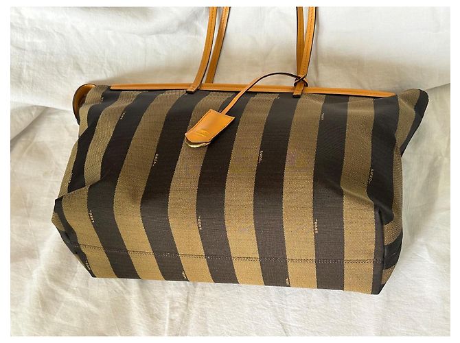Bolso Fendi en excelentes condiciones, como nuevo Beige - vista 6