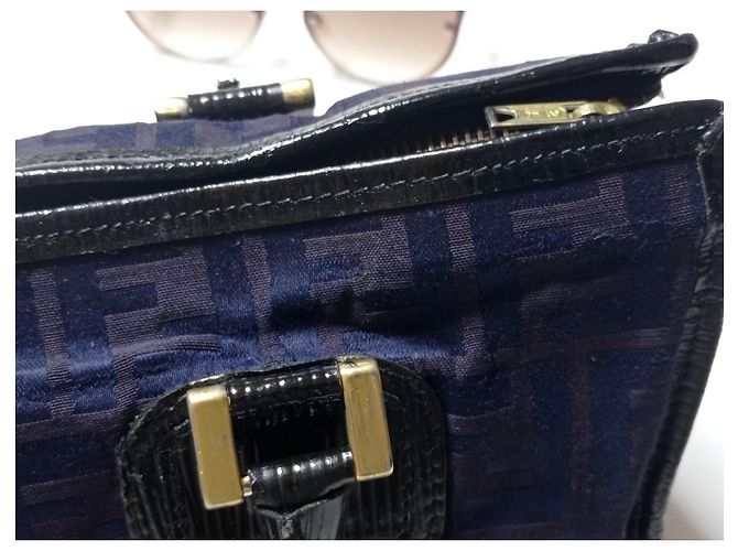 Borsa a mano Fendi Boston Zucca tela nera Nero Blu navy Blu scuro - vista 11