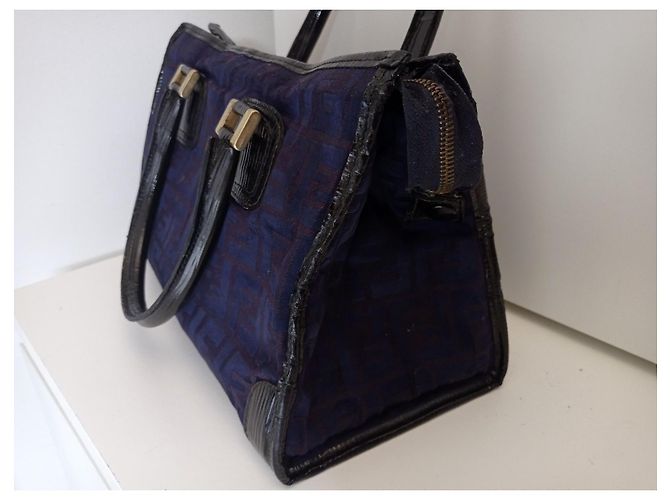 Borsa a mano Fendi Boston Zucca tela nera Nero Blu navy Blu scuro - vista 4