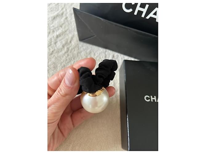 Elastico per capelli Chanel con perla nero - vista 5