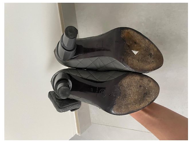 Chanel Pumps aus grauem Leder Größe 37 - Ansicht 5
