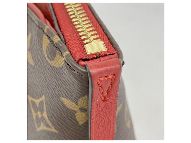 Pochette Monogram Pallas Beauty Case Louis Vuitton Marrone Fuschia - vista 9