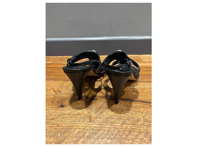 Sandali in pelle nera Chanel 41 Nero - vista 6