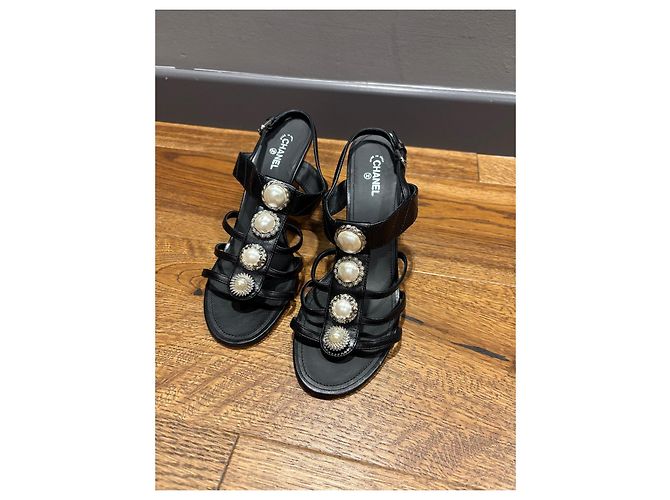 Sandali in pelle nera Chanel 41 Nero - vista 7