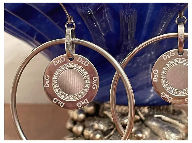 Ikonische Vintage-Hoops Ohrringe DOLCE & GABBANA mit einem Logo-Medaillon innen Silber - Ansicht 11