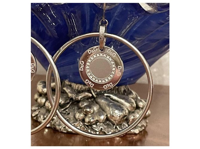 Ikonische Vintage-Hoops Ohrringe DOLCE & GABBANA mit einem Logo-Medaillon innen Silber - Ansicht 12