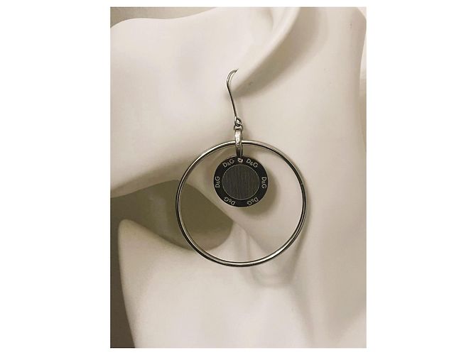 Ikonische Vintage-Hoops Ohrringe DOLCE & GABBANA mit einem Logo-Medaillon innen Silber - Ansicht 6