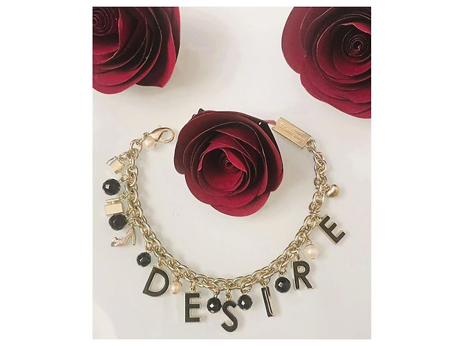 Delizioso bracciale DOLCE & GABBANA acciaio dorato "Desire" con charms D'oro - vista 2