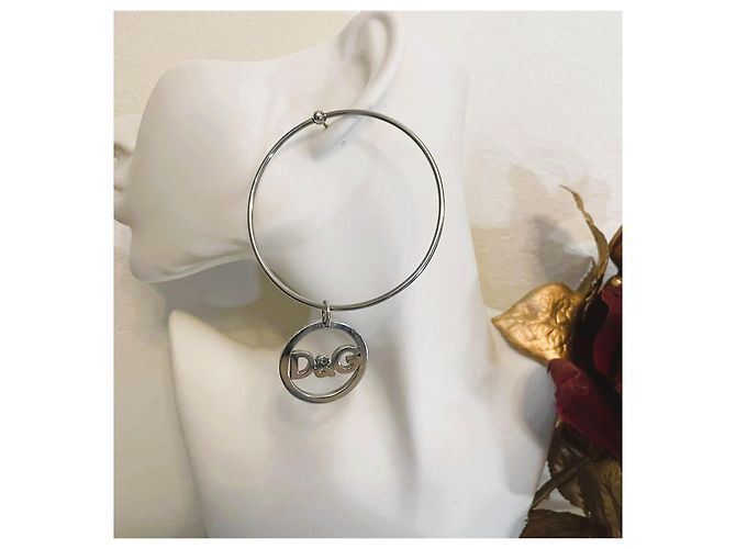 Wunderschöne DOLCE & GABBANA Ohrringe großer Ring mit kleinerem Anhänger-Ring-Logo Silber - Ansicht 4