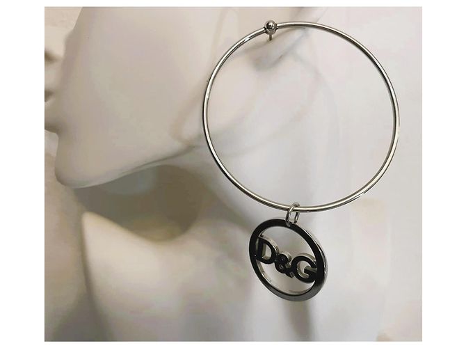 Wunderschöne DOLCE & GABBANA Ohrringe großer Ring mit kleinerem Anhänger-Ring-Logo Silber - Ansicht 6