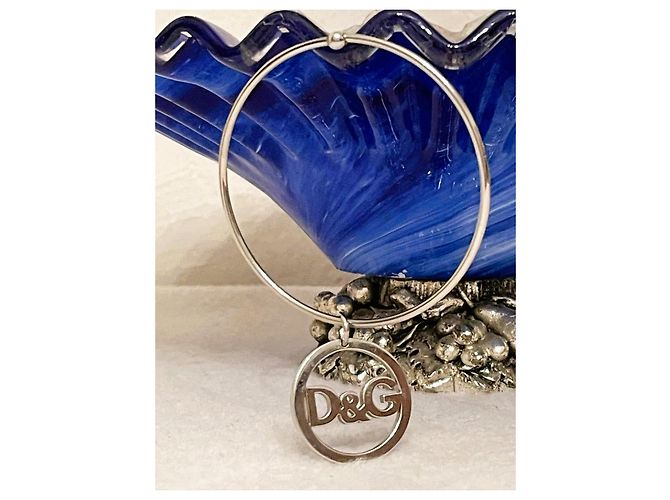 Wunderschöne DOLCE & GABBANA Ohrringe großer Ring mit kleinerem Anhänger-Ring-Logo Silber - Ansicht 7