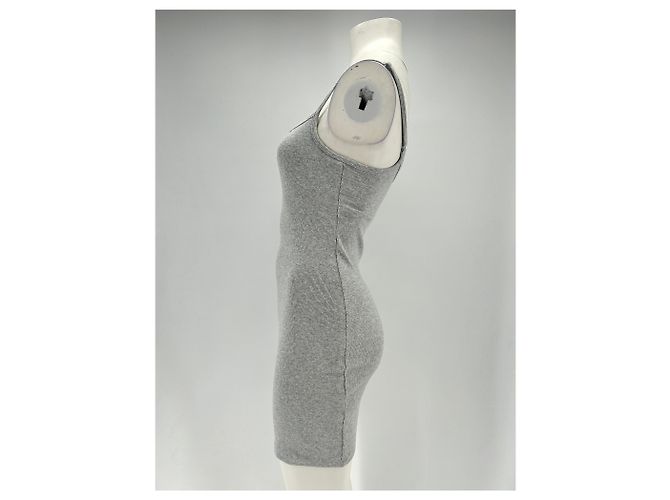 Autre Marque ARITZIA Graues kurzes geripptes Kleid mit Trägern - Ansicht 4