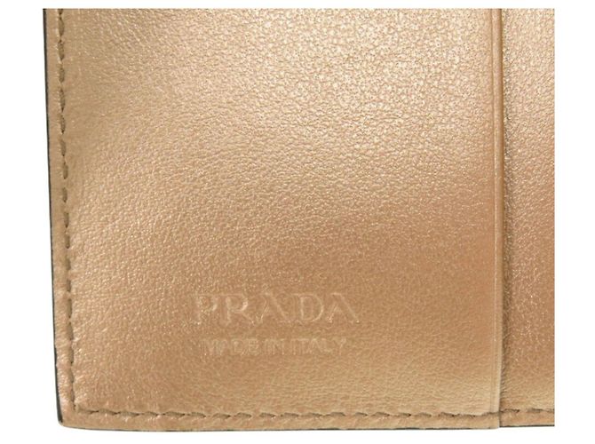 Prada Saffiano Leder Gold Bi-Fold Geldbörse Golden - Ansicht 8