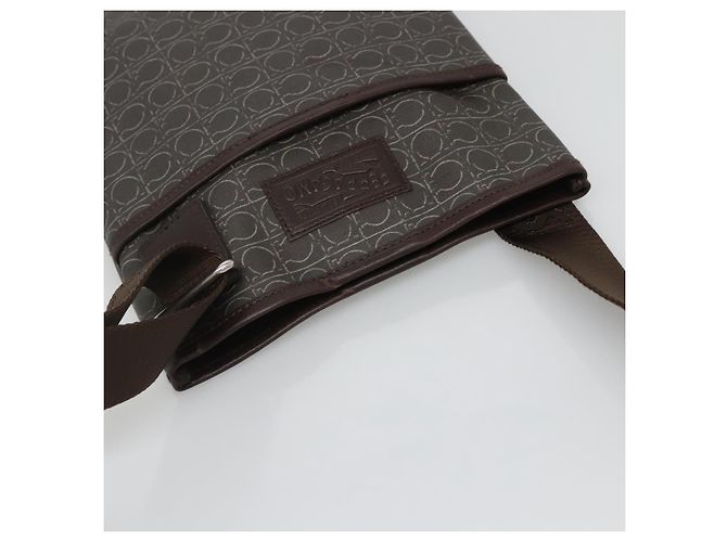 Bolsa de ombro Salvatore Ferragamo em couro PVC marrom Auth bs25462 - vista 6