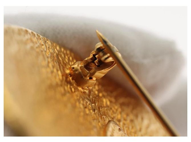 Spilla in metallo CHANEL Cavallo dorata CC Auth ar13555 D'oro - vista 5