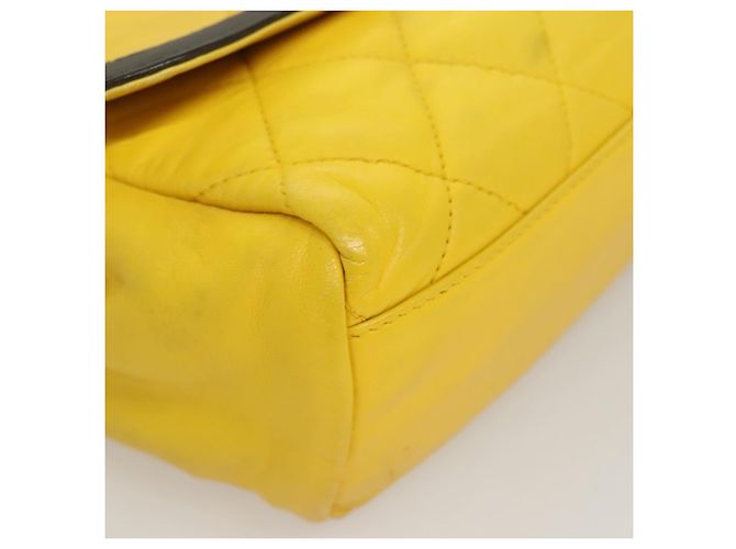 CHANEL Matelassé 2.55 Borsa a Spalla in Pelle di Pecora Gialla Argento CC Auth bs25489 Giallo - vista 11