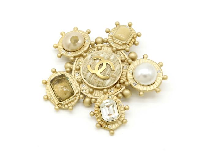 Chanel Coco Mark Tweed Brosche mit Kunstperlen und Strass Golden - Ansicht 2