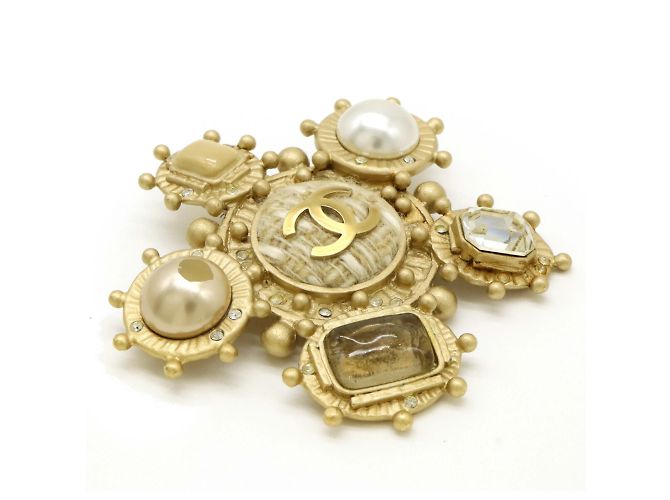 Chanel Coco Mark Tweed Brosche mit Kunstperlen und Strass Golden - Ansicht 4