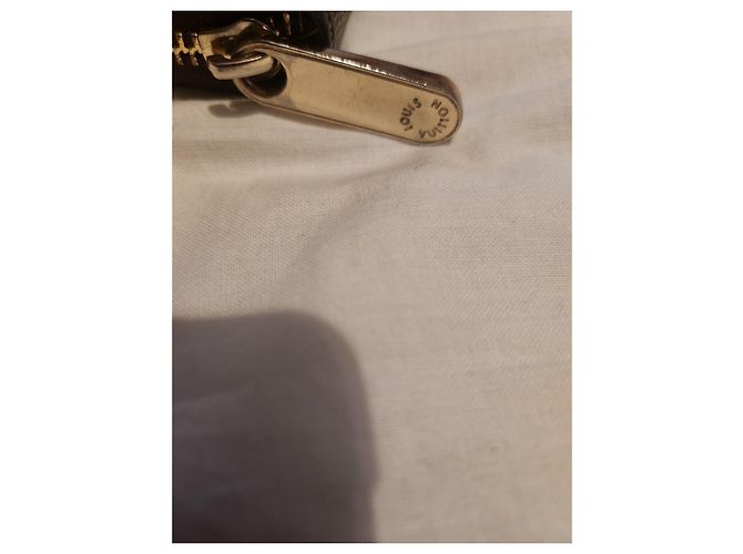 Cartera Louis Vuitton Zippy de piel marrón Castaño - vista 9