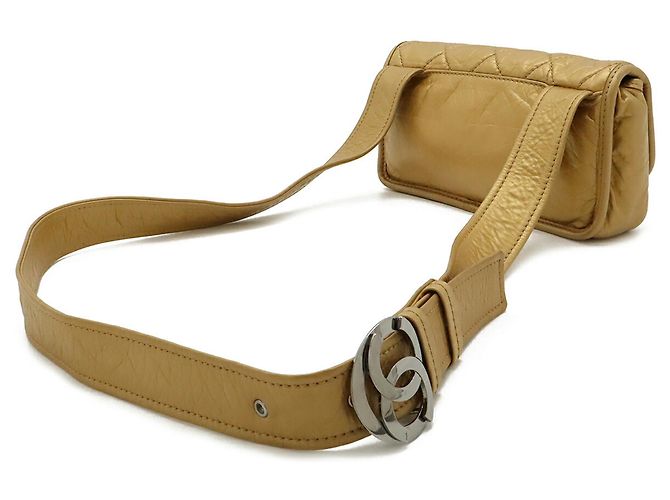 Borsa a spalla in pelle di agnello dorato Chanel D'oro - vista 3
