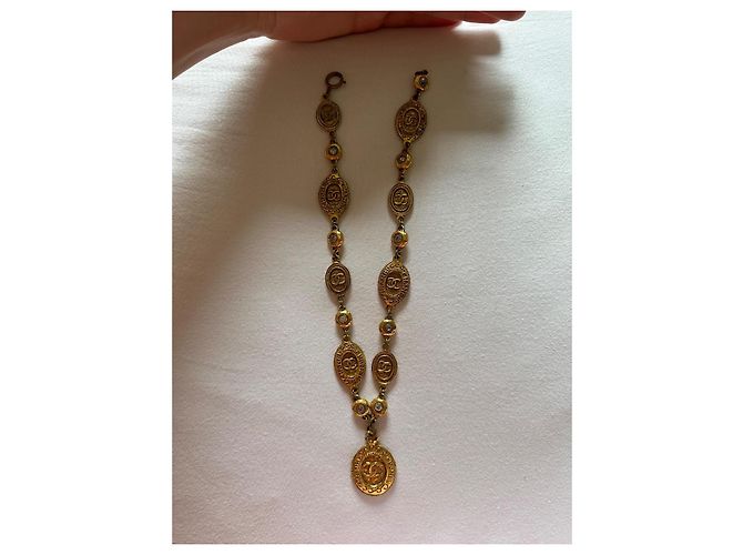 Collana Chanel con Medaglione Oro Metallizzata D'oro - vista 2
