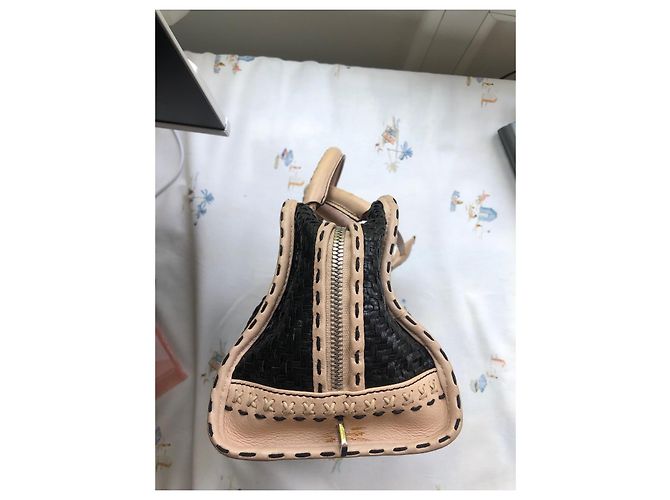 Borsa a mano Loewe Amazona 36 in pelle nera e beige Nero - vista 10