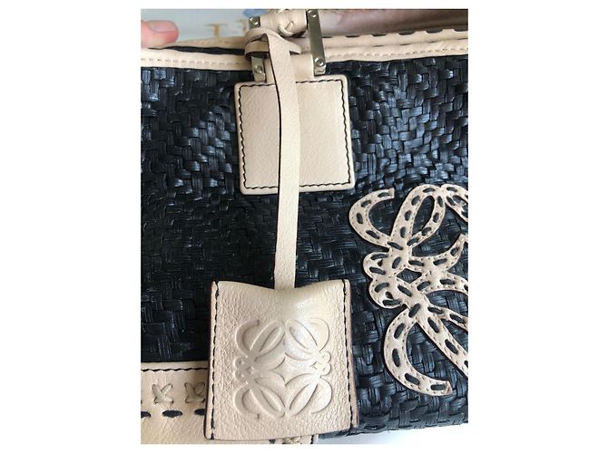 Borsa a mano Loewe Amazona 36 in pelle nera e beige Nero - vista 6