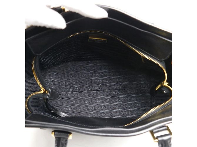 Bolsa de ombro 2 em 1 Prada na cor preta Preto - vista 4