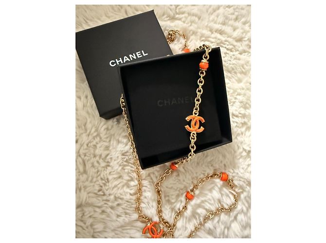 Collana Sautoir Chanel CC con perle arancioni smaltate - Scatola e autenticazione Arancione Gold hardware - vista 2