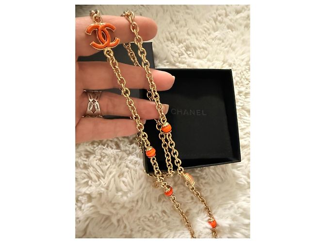 Collana Sautoir Chanel CC con perle arancioni smaltate - Scatola e autenticazione Arancione Gold hardware - vista 3