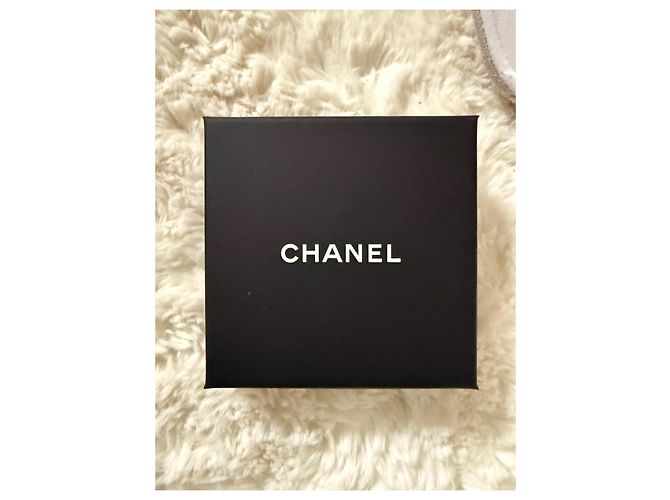 Collana Sautoir Chanel CC con perle arancioni smaltate - Scatola e autenticazione Arancione Gold hardware - vista 9