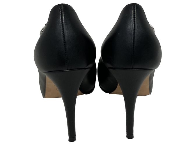 Timeless Pumps con piattaforma nascosta Chanel CC in pelle nera Nero - vista 4