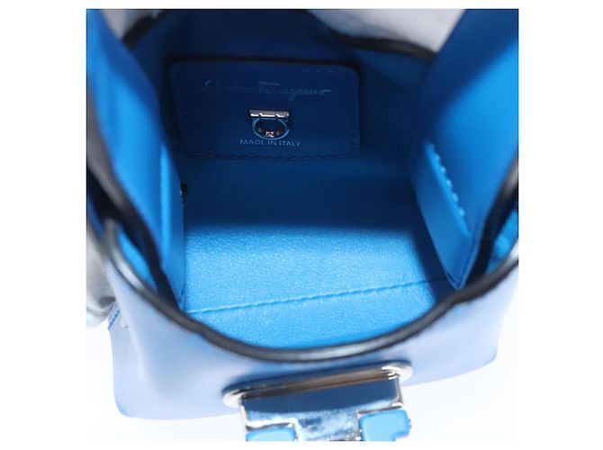 Borsa a mano in pelle blu argento Gancini di Salvatore Ferragamo Auth 103652AM - vista 11