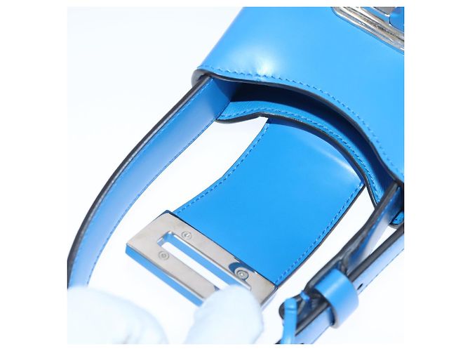 Borsa a mano in pelle blu argento Gancini di Salvatore Ferragamo Auth 103652AM - vista 19