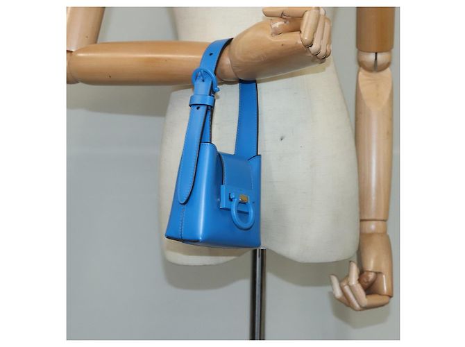 Borsa a mano in pelle blu argento Gancini di Salvatore Ferragamo Auth 103652AM - vista 22