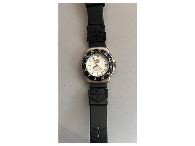 Tag Heuer Formula Quartz Watch White - view 2