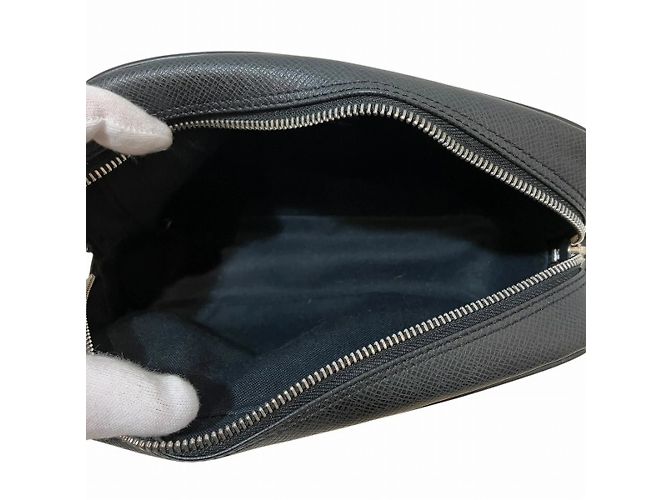 Borsa Clutch Louis Vuitton Taiga Karuga Nero Grigio - vista 7