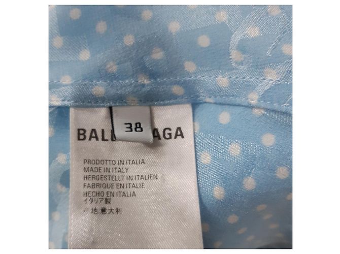 Balenciaga 2019 Tonal Logo Bluse mit Knopf aus hellblauer Seide - Ansicht 5