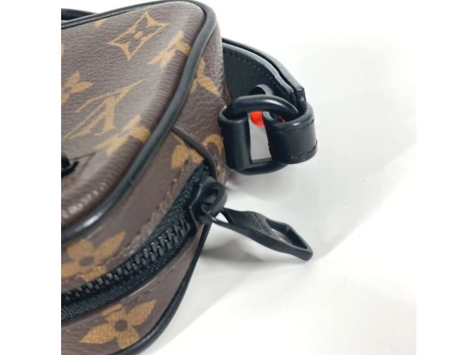 Borsa Clutch Volga Monogramma Solare Louis Vuitton Marrone Nero Arancione - vista 16