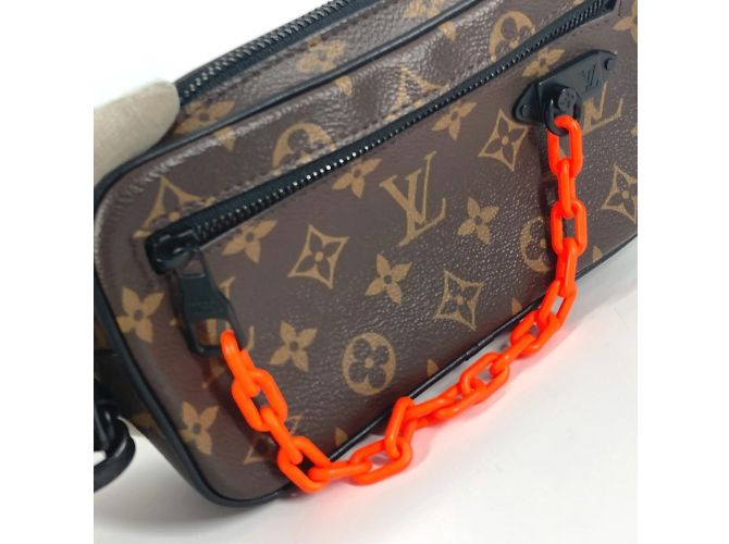 Borsa Clutch Volga Monogramma Solare Louis Vuitton Marrone Nero Arancione - vista 2