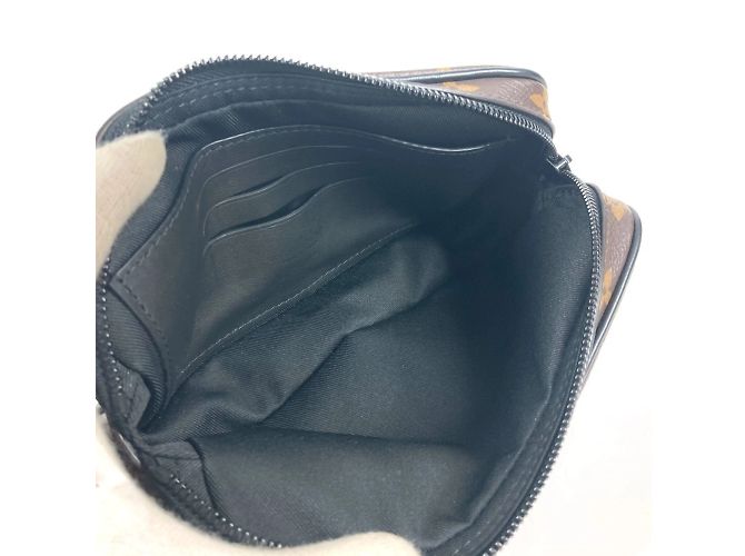 Borsa Clutch Volga Monogramma Solare Louis Vuitton Marrone Nero Arancione - vista 6