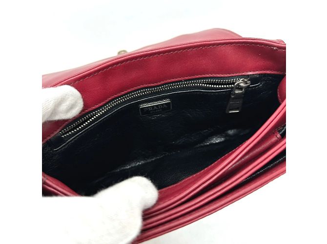 Borsa a spalla in pelle rossa Prada Rosso - vista 13
