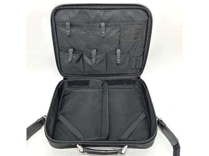 Borsa 2WAY Triangle Plate V147S di Prada Nero - vista 11