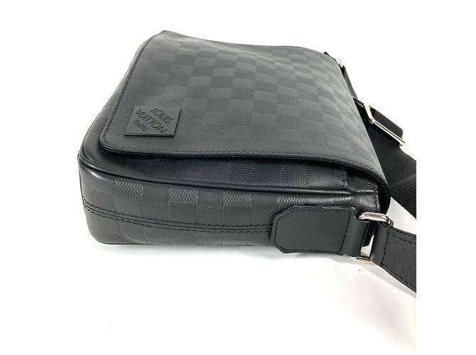 Borsa a tracolla Louis Vuitton Damier Infini District PM Nero - vista 6