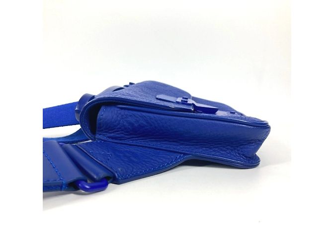 Borsa Sling S Rock in Taurillon Monogram Louis Vuitton Blu - vista 4