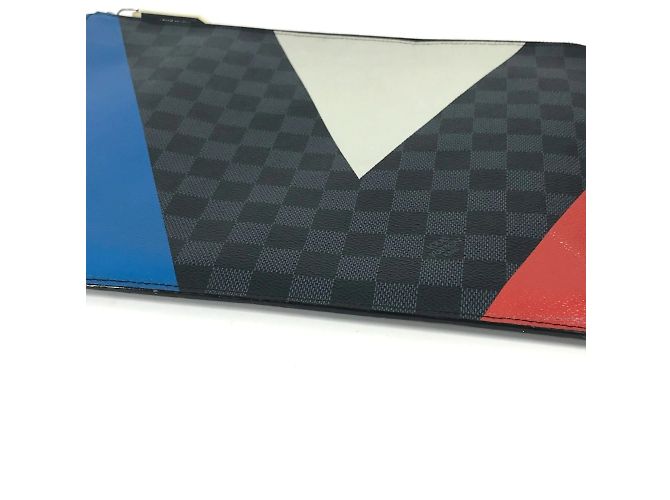 Borsa Pochette Jour GM Damier Graphite di Louis Vuitton America's Cup Nero Bianco Rosso - vista 8