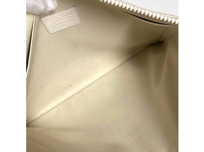 Pochette A4 Monogram Taurillon Louis Vuitton Bianco - vista 11