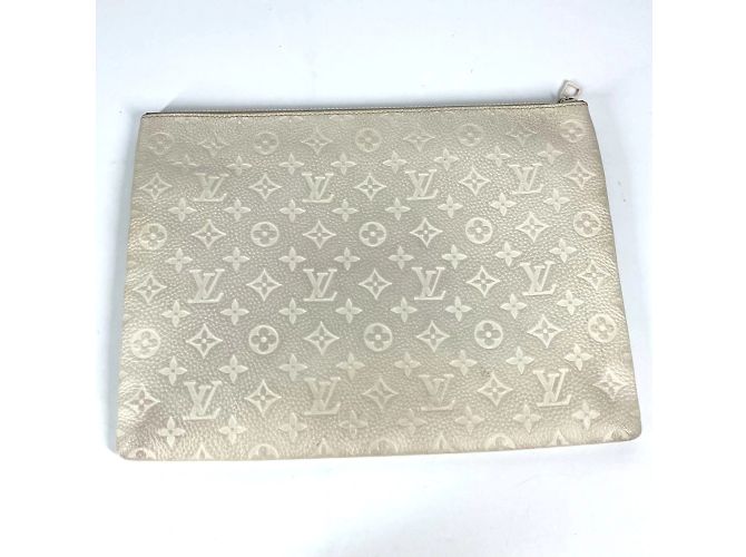 Pochette A4 Monogram Taurillon Louis Vuitton Bianco - vista 2