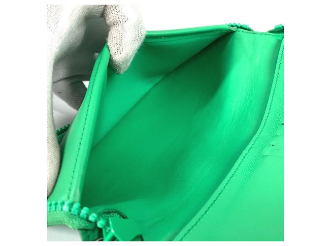 Cartera larga de cuero Taurillon verde Louis Vuitton - vista 18